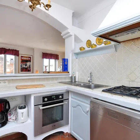 بيت للعطل Beautiful In Sur With Kitchen *